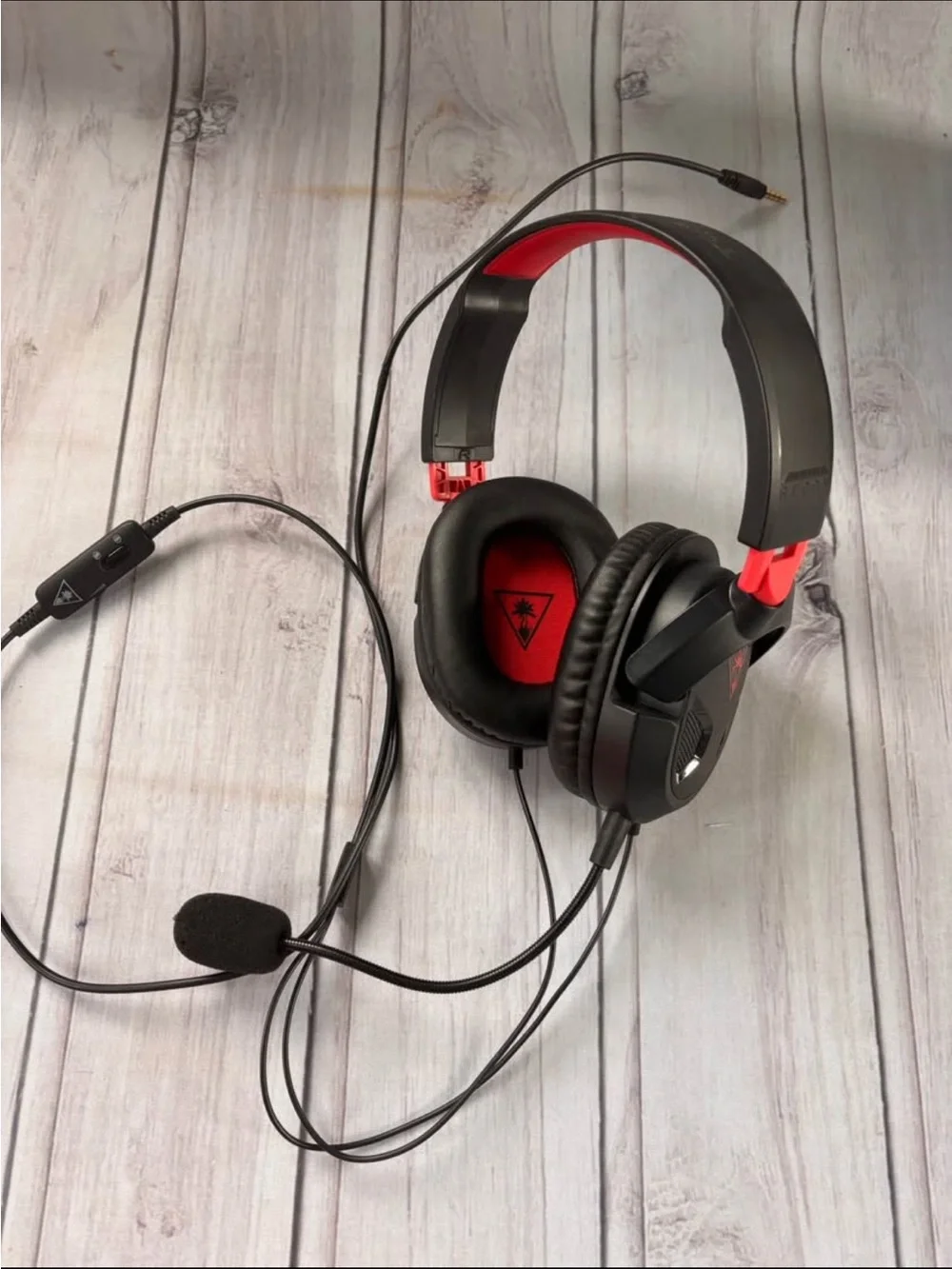 Turtle Beach Black and Red Wired Gaming Headset with Boom Mic